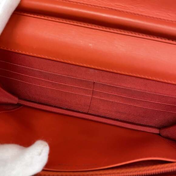 CHANEL Red Wallet - Picture 4 of 13